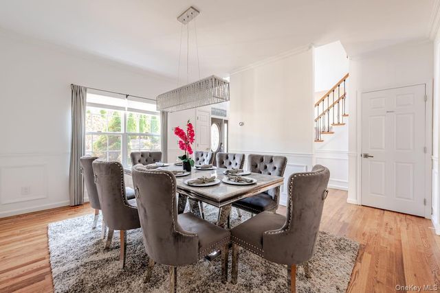 1 Brittany Court, Ridge, NY 11961