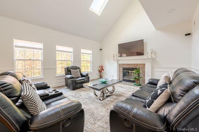 1 Brittany Court, Ridge, NY 11961