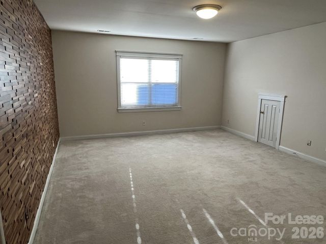 3044 Parker Green Trail, Charlotte, NC 28269