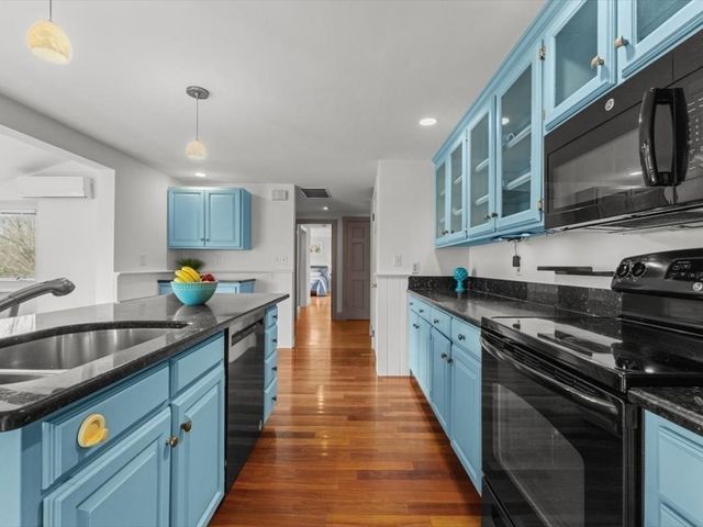 52 Summer Street, Westwood, MA 02090