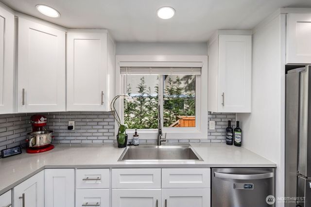 11102 126th Avenue NE, Kirkland, WA 98033