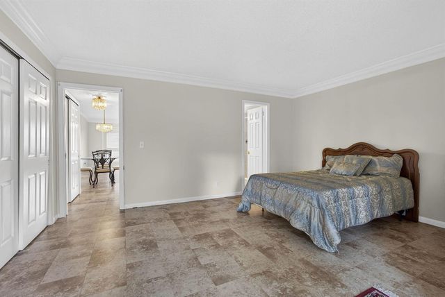19 Hastings B, West Palm Beach, FL 33417