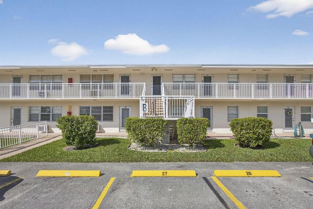 19 Hastings B, West Palm Beach, FL 33417
