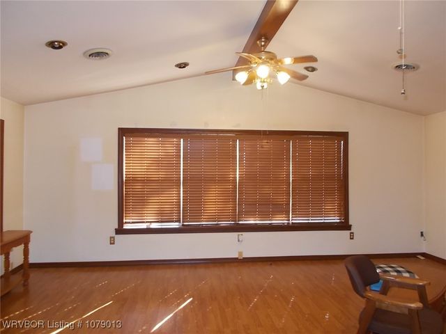804 Fuller Avenue, Pocola, OK 74902