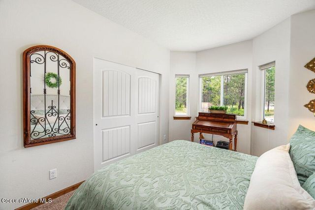 20698 N Wandering Pines RD, Rathdrum, ID 83858