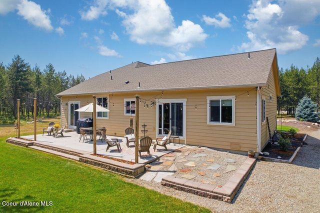 20698 N Wandering Pines RD, Rathdrum, ID 83858