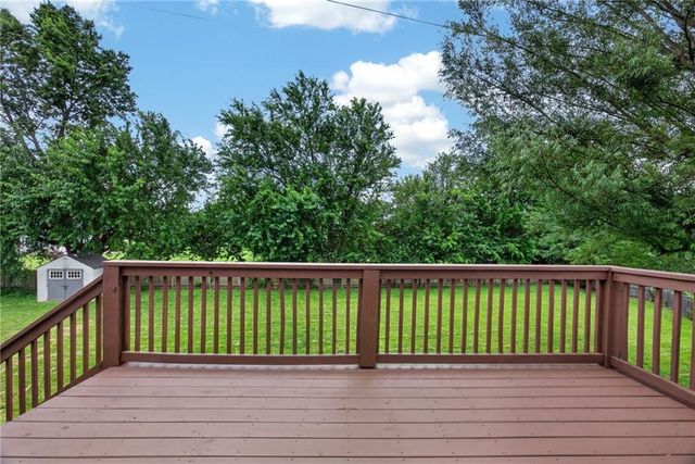 15570 S ALDEN Street, Olathe, KS 66062