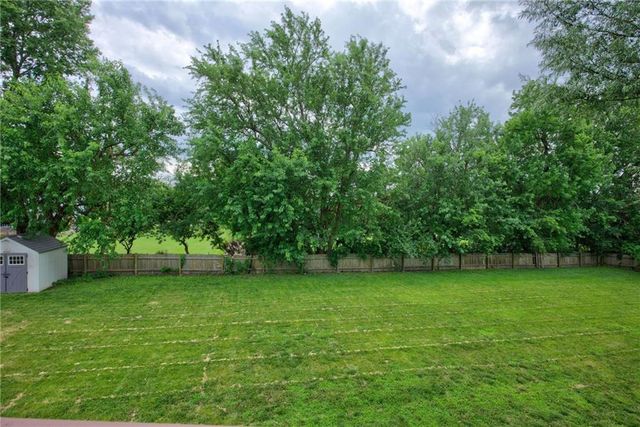 15570 S ALDEN Street, Olathe, KS 66062