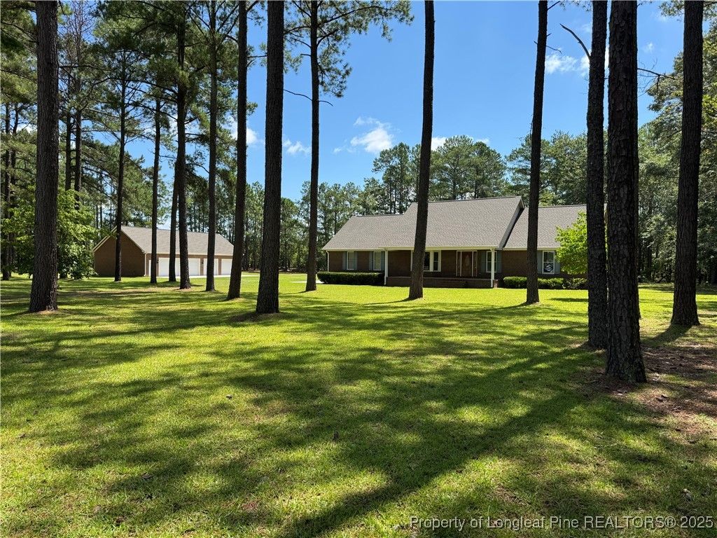 550 Old Parker Farm Road, Raeford, NC 28376