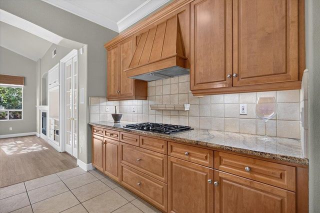 11 W Jordan Avenue, Clovis, CA 93611