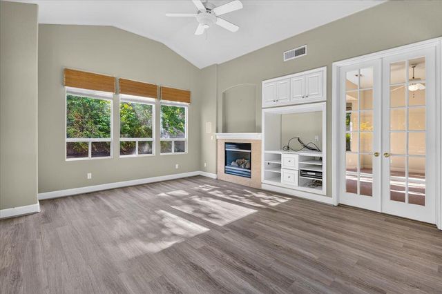 11 W Jordan Avenue, Clovis, CA 93611