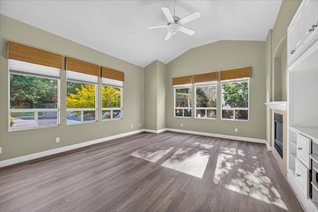 11 W Jordan Avenue, Clovis, CA 93611