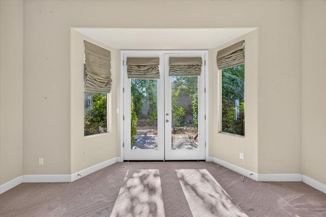 11 W Jordan Avenue, Clovis, CA 93611