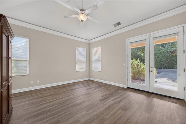 11 W Jordan Avenue, Clovis, CA 93611