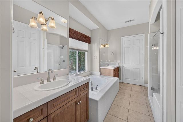 11 W Jordan Avenue, Clovis, CA 93611