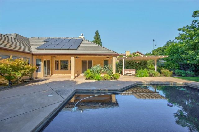 11 W Jordan Avenue, Clovis, CA 93611