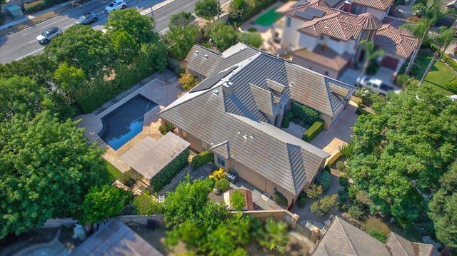 11 W Jordan Avenue, Clovis, CA 93611