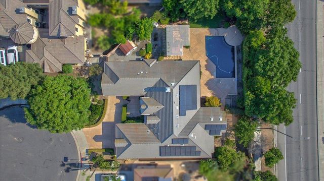 11 W Jordan Avenue, Clovis, CA 93611
