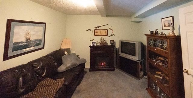 4 Koski Way, Townsend, MA 01469