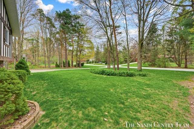 15967 Ryan Drive, Park Twp, MI 49424