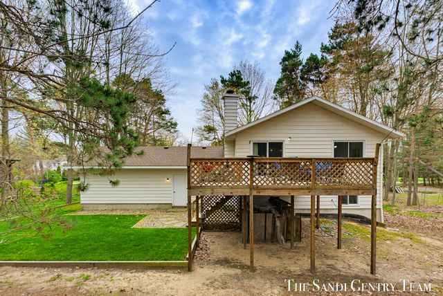 15967 Ryan Drive, Park Twp, MI 49424