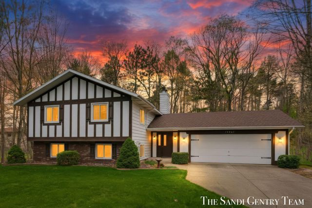 15967 Ryan Drive, Park Twp, MI 49424
