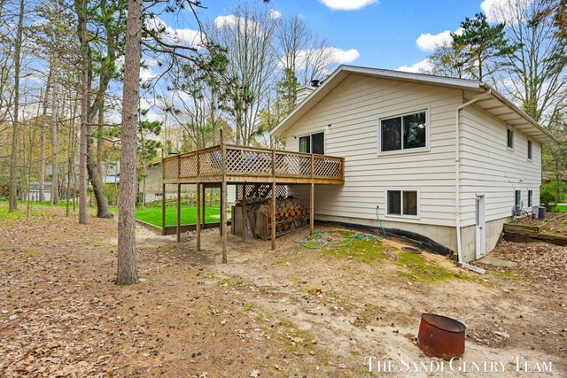 15967 Ryan Drive, Park Twp, MI 49424