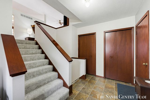 15967 Ryan Drive, Park Twp, MI 49424