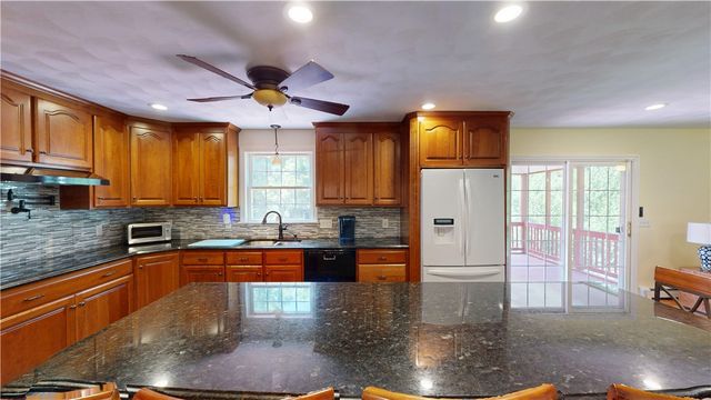 6 Forest Hill Drive, North Smithfield, RI 02896