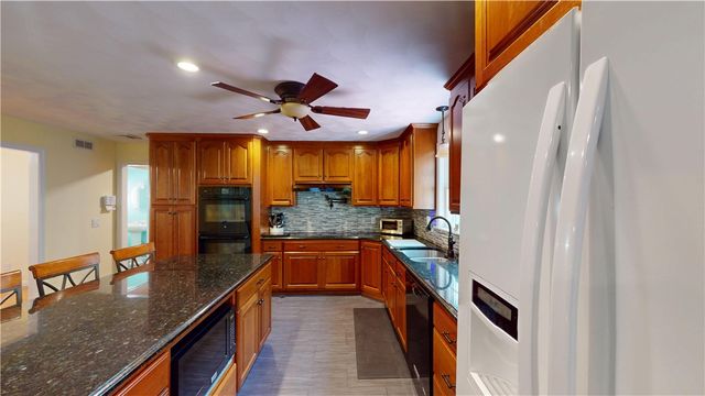 6 Forest Hill Drive, North Smithfield, RI 02896