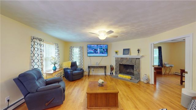 6 Forest Hill Drive, North Smithfield, RI 02896