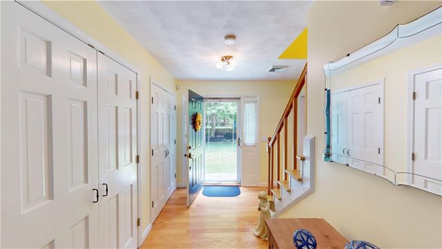 6 Forest Hill Drive, North Smithfield, RI 02896