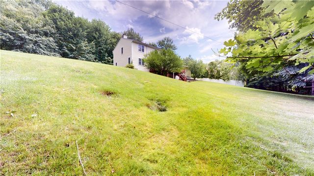 6 Forest Hill Drive, North Smithfield, RI 02896