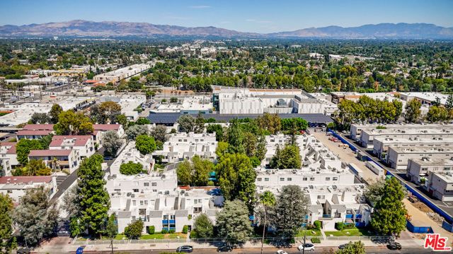 18411 Hatteras Street 218, Los Angeles, CA 91356