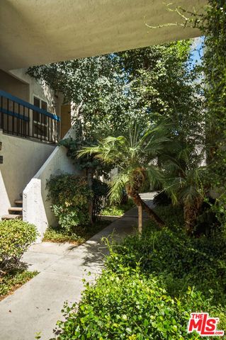 18411 Hatteras Street 218, Los Angeles, CA 91356