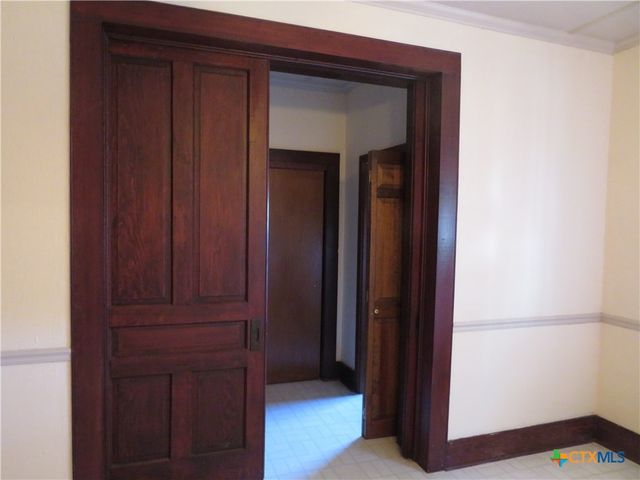 342 W Oak Street, Goliad, TX 77963