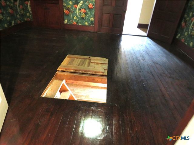 342 W Oak Street, Goliad, TX 77963