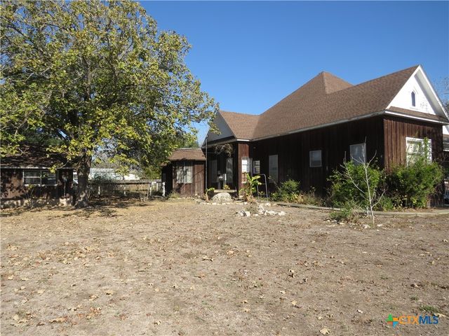 342 W Oak Street, Goliad, TX 77963