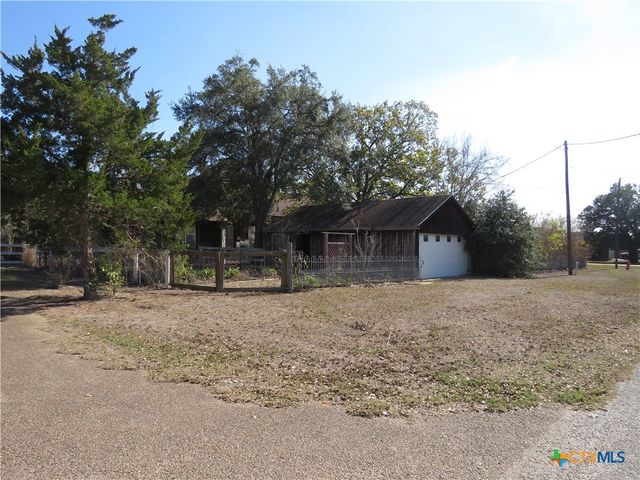 342 W Oak Street, Goliad, TX 77963