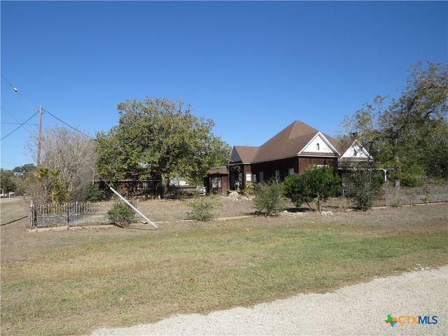 342 W Oak Street, Goliad, TX 77963