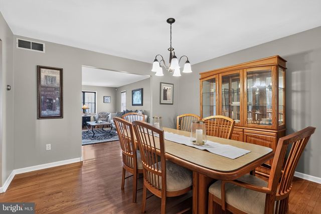 2002 BROAD ST, Perkasie, PA 18944