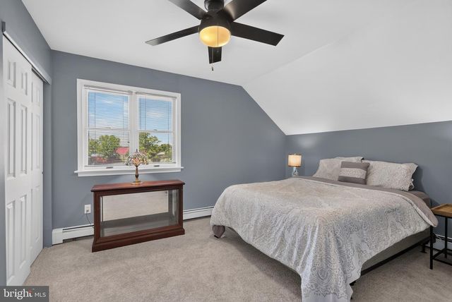 2002 BROAD ST, Perkasie, PA 18944