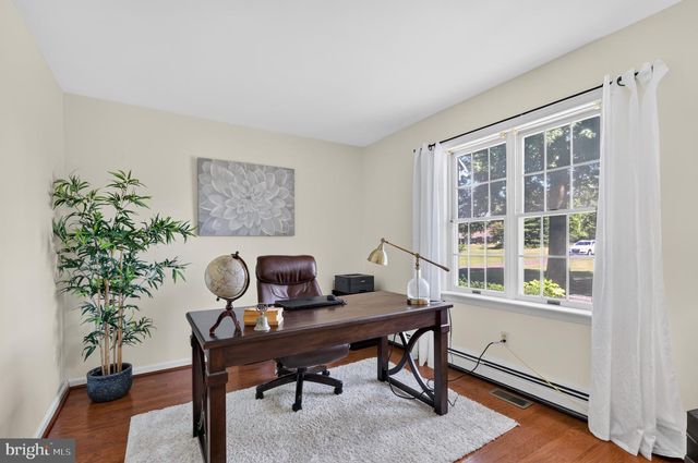 2002 BROAD ST, Perkasie, PA 18944