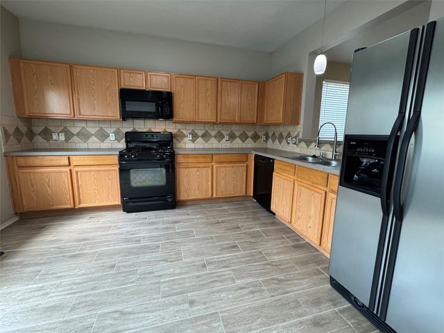 16875 Mammoth Springs Drive, Houston, TX 77095