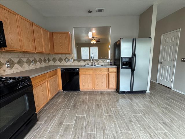 16875 Mammoth Springs Drive, Houston, TX 77095