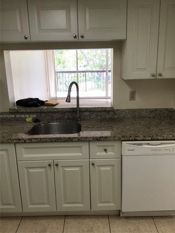 10975 SW 107th Street 302, Miami, FL 33176