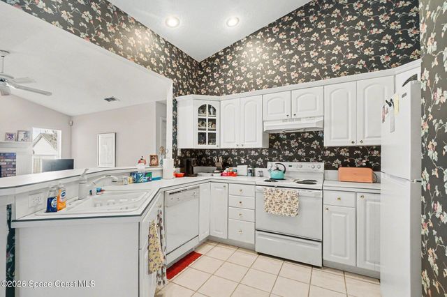 1670 E Spring Ridge Circle, Winter Garden, FL 34787