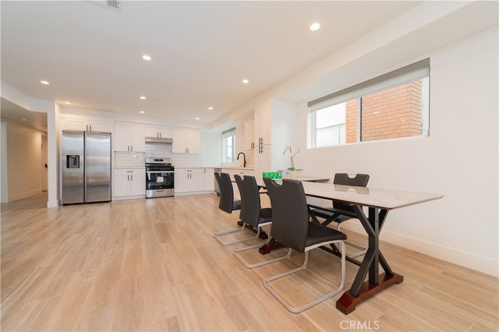 5652 La Mirada Avenue, Los Angeles, CA 90038 — photo 3