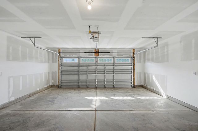 8040 NW Sterling Oaks Dr, Ash, NC 28420