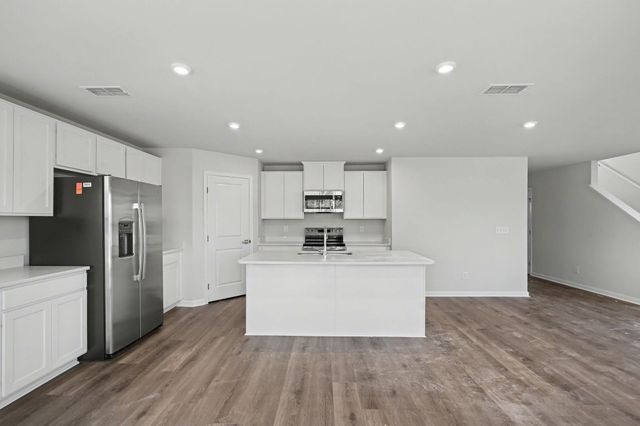 8040 NW Sterling Oaks Dr, Ash, NC 28420